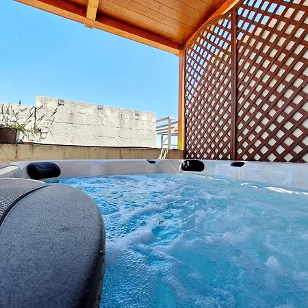 Zebbuga Deluxe Lavish 3 * Żebbuġ