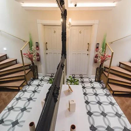 Zebbuga Deluxe Lavish 3 招待所